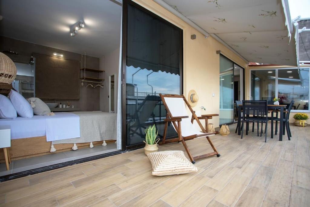 Cozzzy. Exclusive Apartment. Tesalonika Bagian luar foto