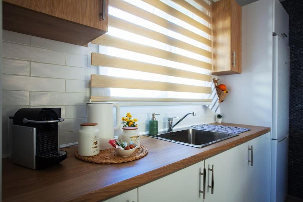 Cozzzy. Exclusive Apartment. Tesalonika Bagian luar foto